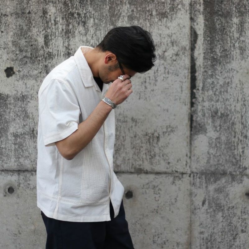 『Wax London』 ニュートン シャツ SS24-SSS-NEW-BEG wax london/ワックスロンドン ニュートンシャツ PINTUCK SS24